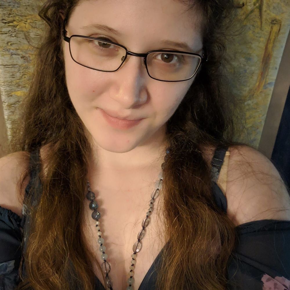 Meet your Posher, Evelyn